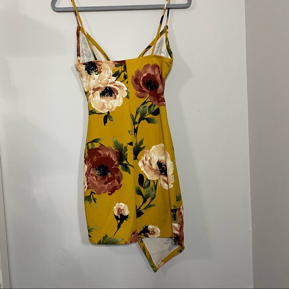 Floral mustard dress size small - Picture 2 of 5